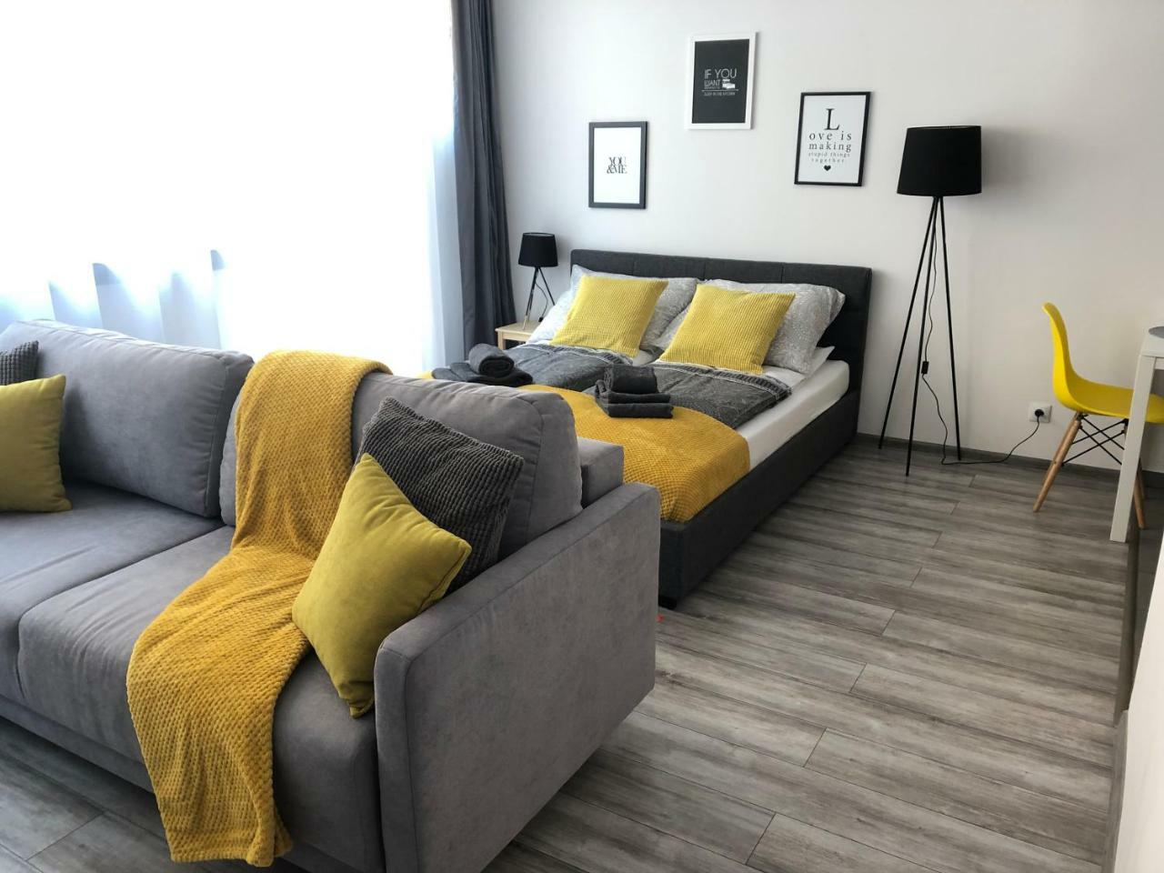Apartament Szczesliwa 13 - Plac Ratuszowy Jelenia Góra Exterior foto