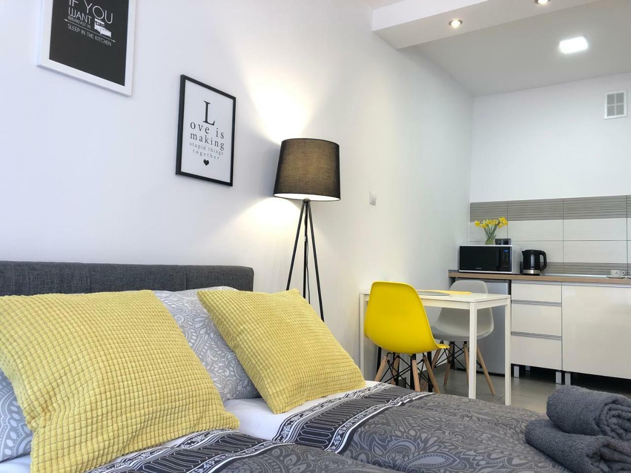 Apartament Szczesliwa 13 - Plac Ratuszowy Jelenia Góra Exterior foto